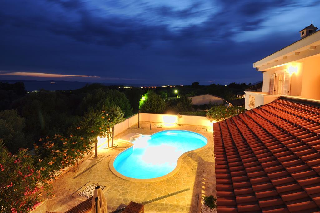 Apartments Villa Marnii Kožino 외부 사진
