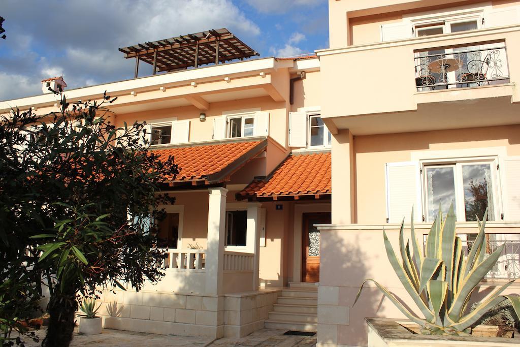 Apartments Villa Marnii Kožino 외부 사진