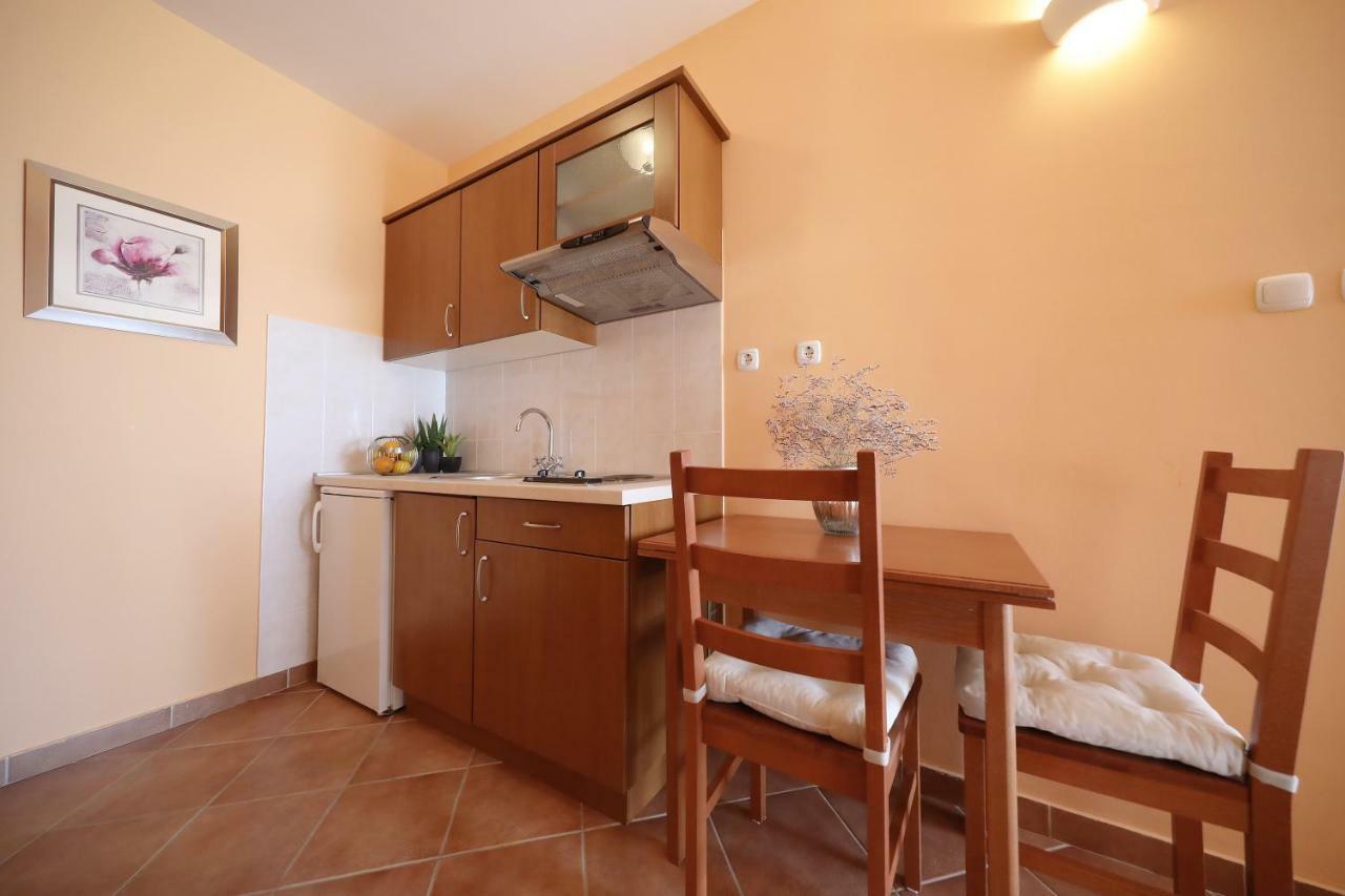 Apartments Villa Marnii Kožino 외부 사진